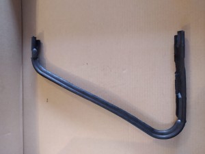 UAZ 469B Uszczelka szyby trójkątka przód prawa [UAZ 469B Front right triangle glass seal]