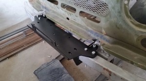 UAZ 469B/ HUNTER Płyta montażowa wyciągarki (UAZ 469B/HUNTER pounting plate for winch)