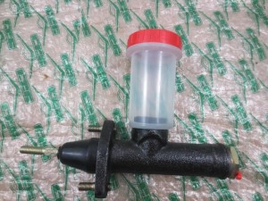 UAZ pompa sprzęgła [Cluch master cylinder]