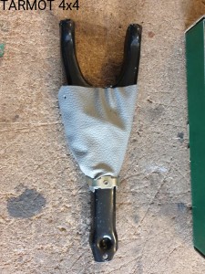 UAZ łapa sprzęgła z osłoną [UAZ clutch paw]