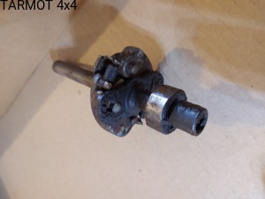UAZ ośka aparatu zapłonowego [UAZ axle of the ignition apparatus]