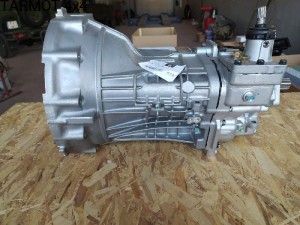 UAZ Patriot Profi skrzynia biegów DYMOS (Dymos gearbox for UAZ PATRIOT / PROFI)