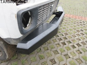 Zderzak NV offroad 3-częściowy z szeklami pomalowany proszek (Niva offroad bumper powder paint)