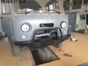 UAZ 452/3741/2206 Buhanka zderzak przedni pod wyciągarkę "Tibus1" [UAZ 452 front offroad bumper "Tibus1")
