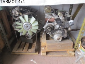 UAZ silnik 2,9 benzynowy, gażnikowy NOWY  (UAZ 2,9 petrol engine - new)