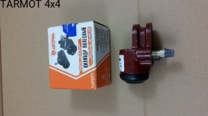 UAZ cylinderek hamulcowy przedni prawy (UAZ brake cylinder front right) [469-3501040]