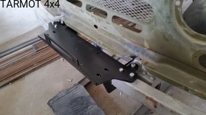 UAZ 469B/ HUNTER Płyta montażowa wyciągarki (UAZ 469B/HUNTER pounting plate for winch)