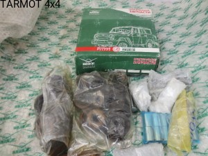 Poduszki nadwozia komplet 12 sztuk UAZ (complete set body mounts for UAZ ) [0469-00-5001009-00]