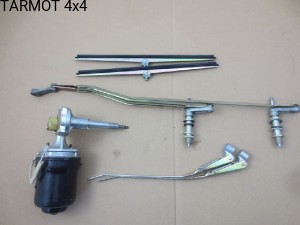 UAZ 469B wycieraczki stary typ kompletny zestaw z silnikiem (UAZ 469B complete wiper set old type)